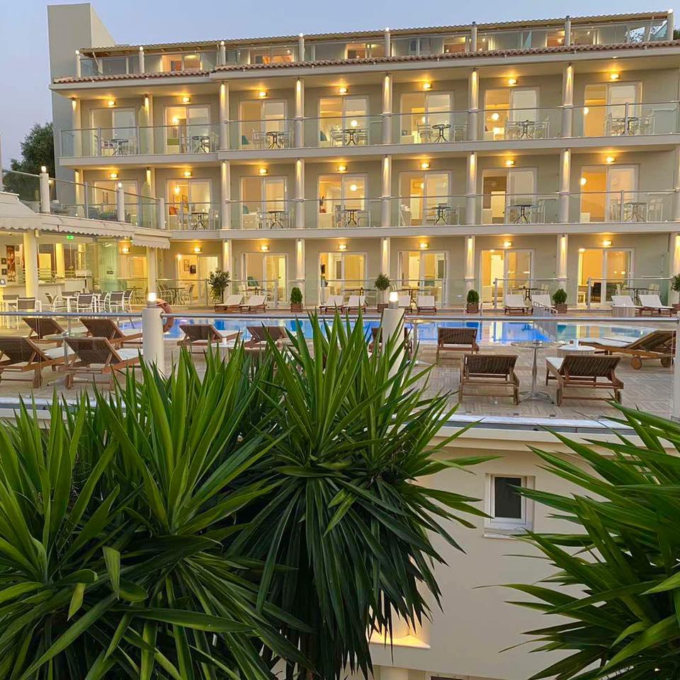 Palapart Gikas Suites And Studios 고우비아 외부 사진