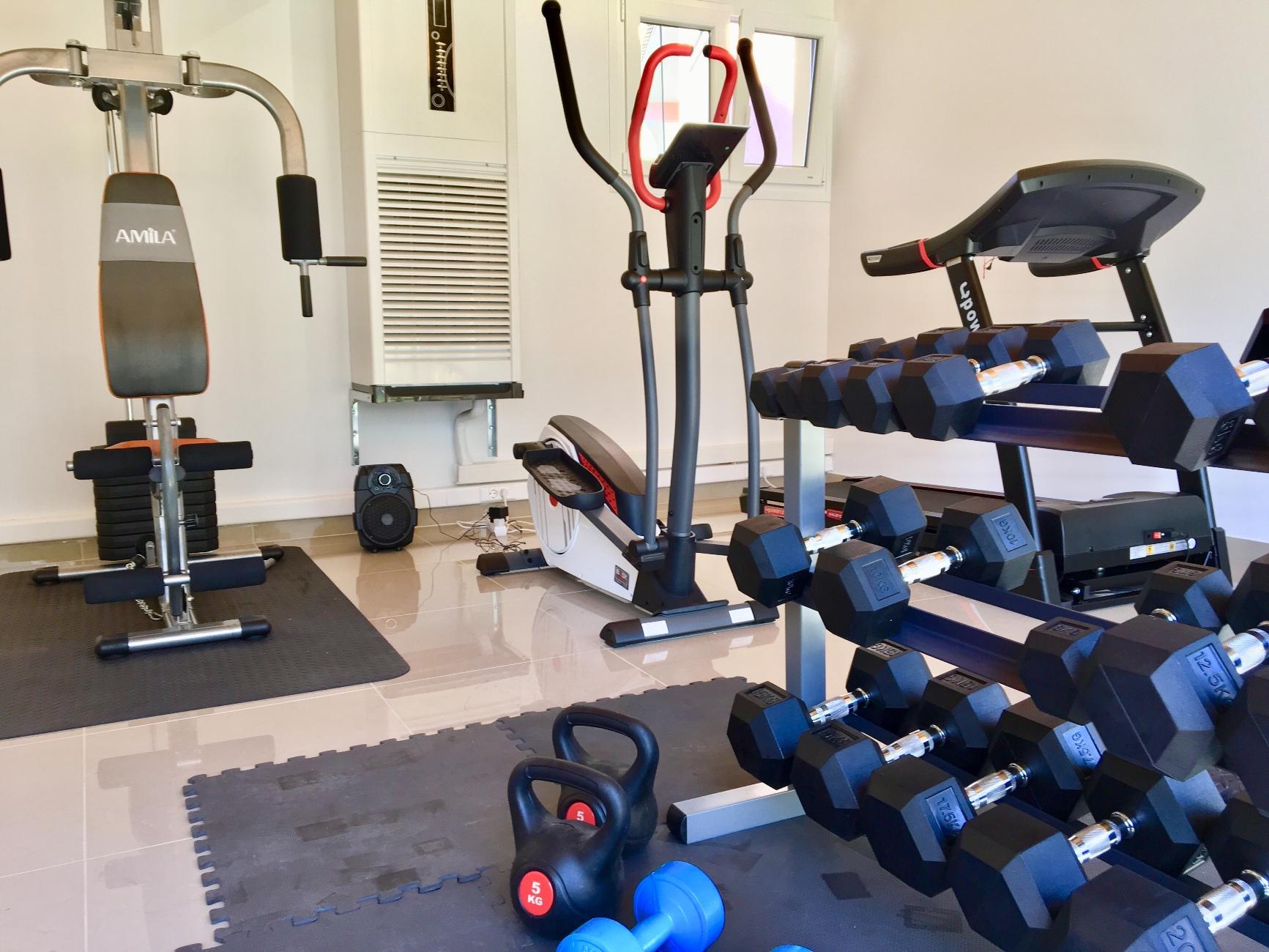 Palapart Gikas Suites And Studios 고우비아 외부 사진